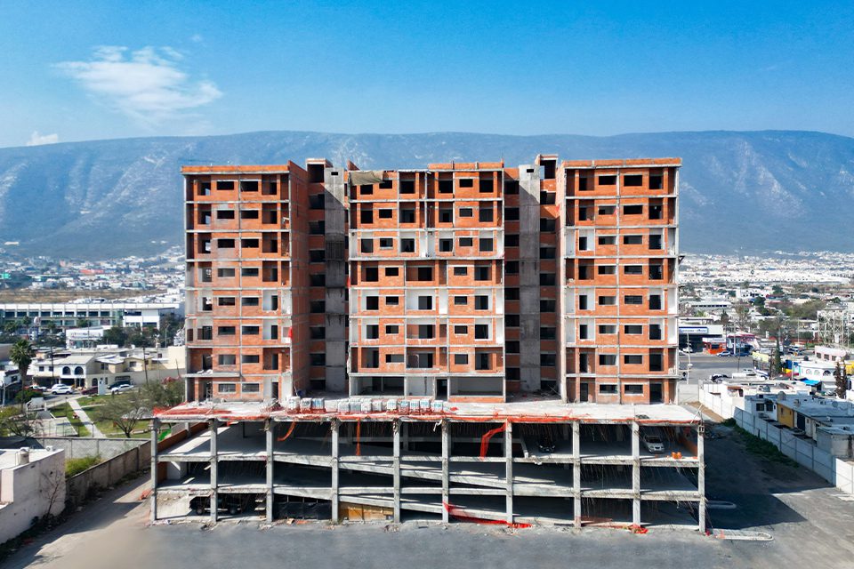 Innovaciones en Arquitectura Vertical: Soluciones de Ladrillera Mecanizada para el Futuro